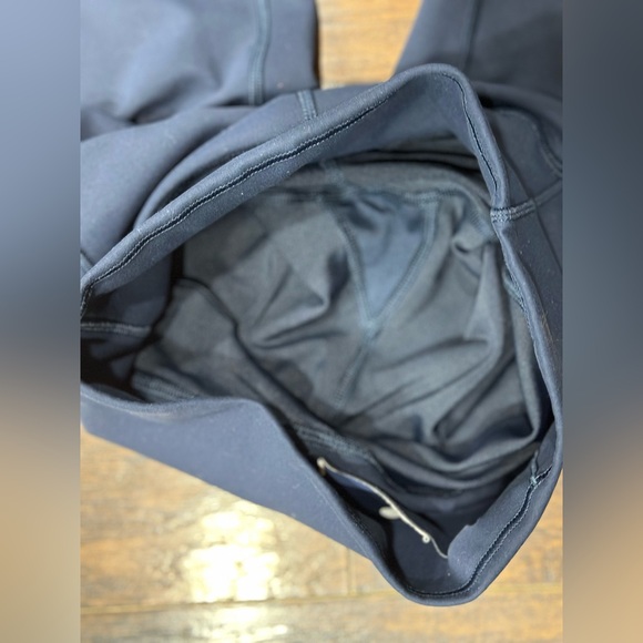 Lululemon In Movement Crop Leggings - Picture 8 of 9